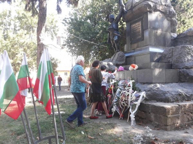 135-годишнината от Съединението на България бе отбелязана в Свищов