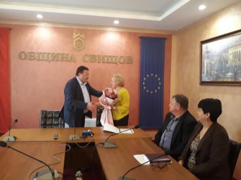 Ротари клуб получи искрени благодарности от кмета на Свищов за направено дарение на Центъра за лица с деменция в Овча могила