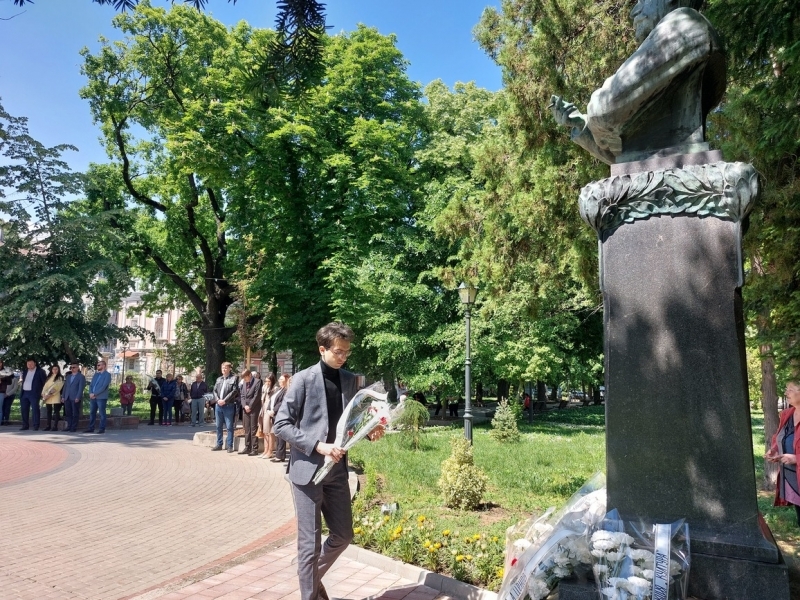 Община Свищов отбеляза 128 години от трагичната смърт на Алеко Константинов 