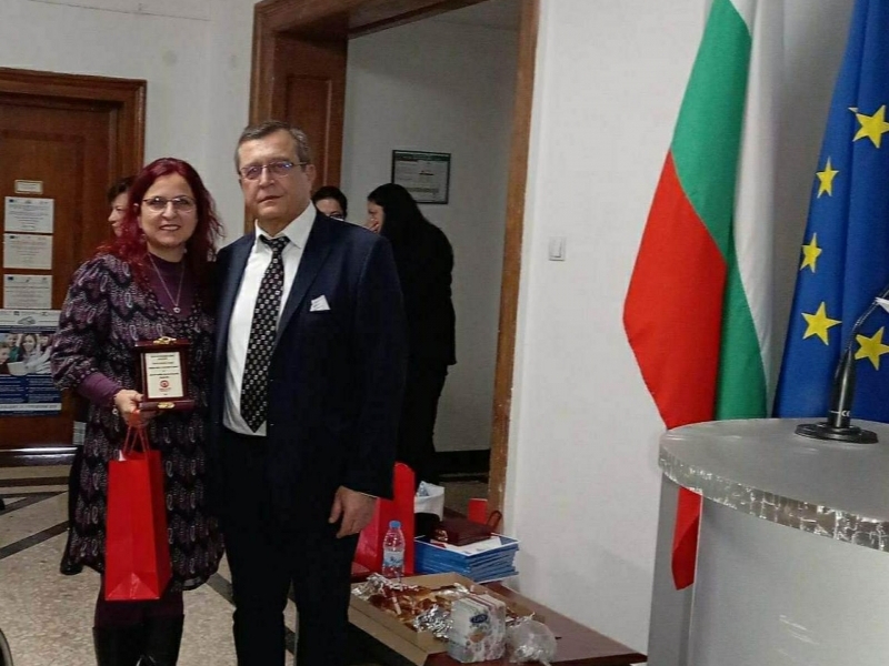 Образователният медиатор на СУ "Николай Катранов" с национална награда 