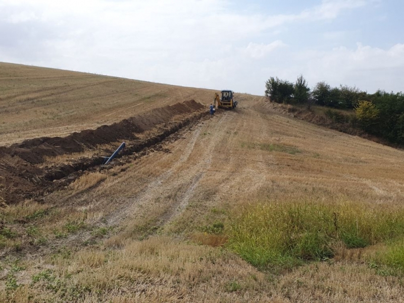 Напредват дейностите по подмяна на хранителния водопровод за с. Българско Сливово в община Свищов 