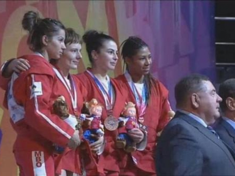 Галя Иванова спечели сребро и бронз за България по самбо