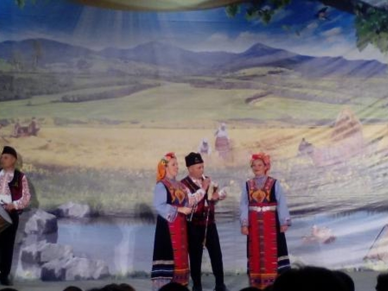 Концерт на Ансамбъл „Тракия” обра овациите на публиката по време на фестивала „Фолклорен извор”