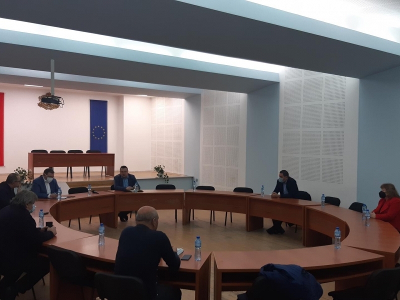 По покана на кмета на Свищов в крайдунавския град се проведе среща с народни представители от Великотърновски многомандатен район  