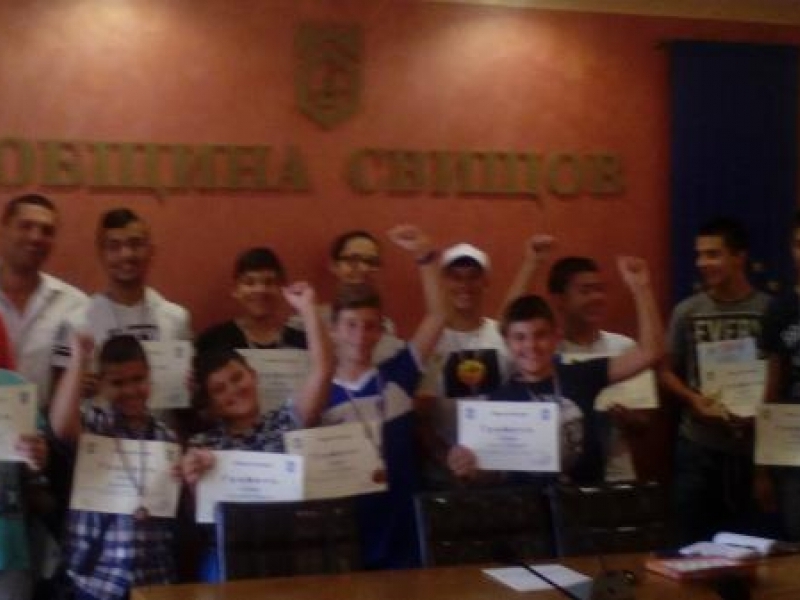 Бронзови медали за състезателите на СКХТФ „Дунав” – Свищов в  турнири по хокей на трева