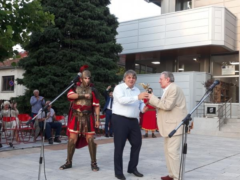 Председателят на Общински съвет – Свищов д-р Кристиян Кирилов откри ХV Фестивал на античното културно наследство „Орел на Дунава“ в Свищов 