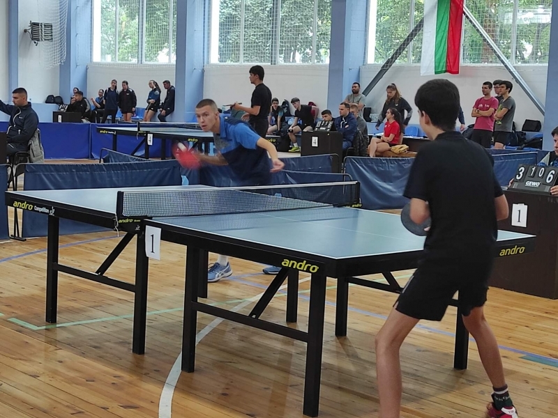 Свищов е домакин на първия национален ученически кръг по тенис на маса за юноши и девойки 