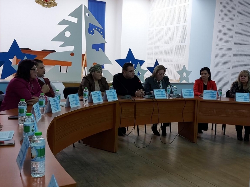Кръгла маса под надслов „Образование, бизнес и местна власт“ се проведе в Свищов 