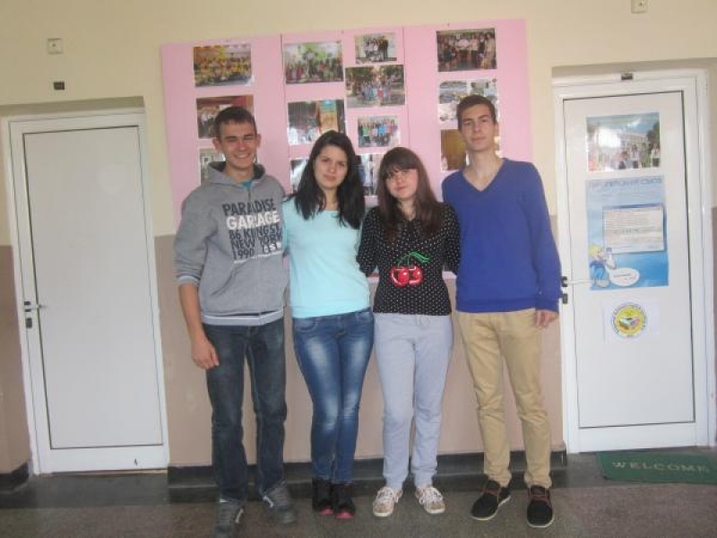 Четирима ученика от СОУ „Николай Катранов” спечелиха стипендии от проекта „1000 стипендии”