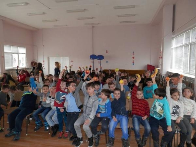 Ученици от СУ „Димитър Благоев“ са победители в национално състезание по здравословно хранене