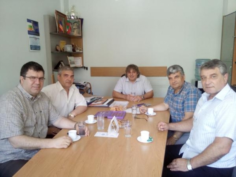 Д-р Кристиян Кирилов организира среща на всички председатели на Общински съвет – Свищов 