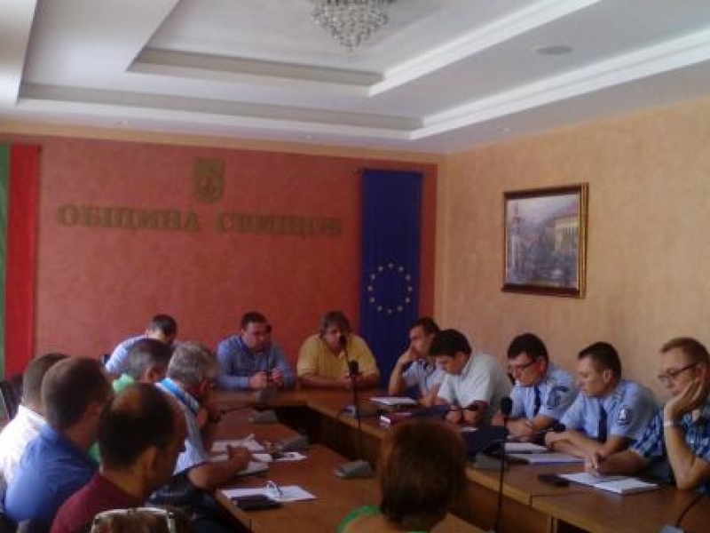 Служители от Областна Дирекция на МВР проведоха среща с кметовете от Община Свищов