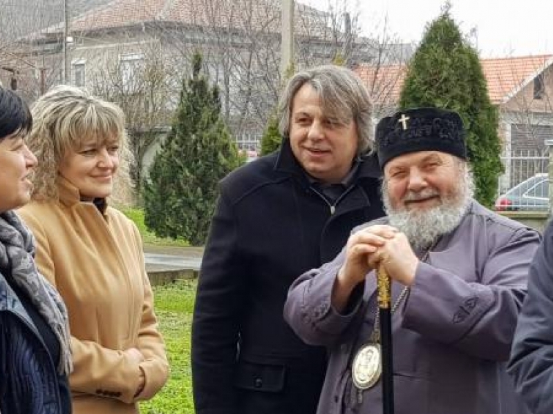 Великотърновският митрополит Григорий отбеляза Тодоровден в свищовското село Вардим 