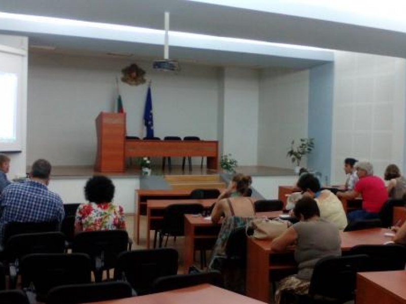 Среща с насоки за кандидатстване по Конкурсна процедура се проведе в Зала 1 на Община Свищов