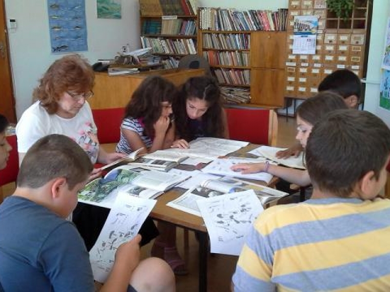 На 2-ри юни в Градска библиотека - Свищов бе открита лятната работа с децата