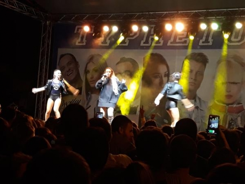 Концерт-спектакълът „Турнетооо“ пожъна невероятен успех сред младите хора в Свищов