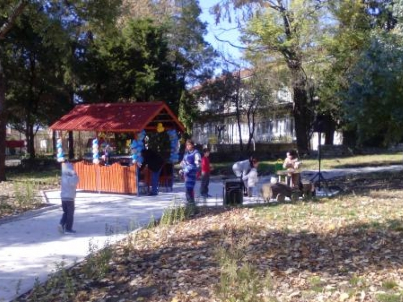 В Хадждимитрово възстановиха парк по програма от националната кампания за „Чиста околна среда 2016“