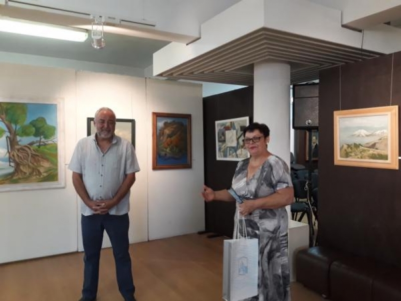 Художникът Пламен Терзиев представи своята юбилейна изложба  „Живопис“ в Свищов