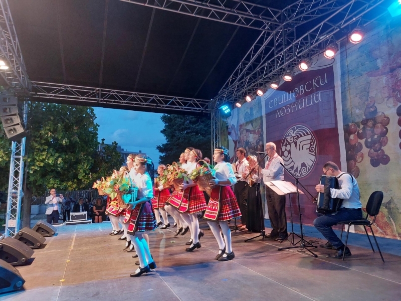 Звезден концерт официално постави началото на „Свищовски лозници 2023“ 