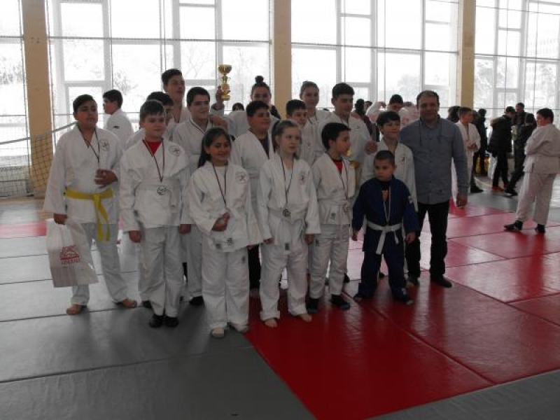 На 24 март в Свищов се проведоха IX-ти Общински ученически игри по джудо