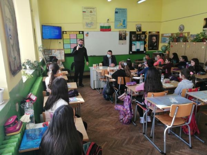 Кметът на Свищов се срещна с ученици от СУ „Николай Катранов“