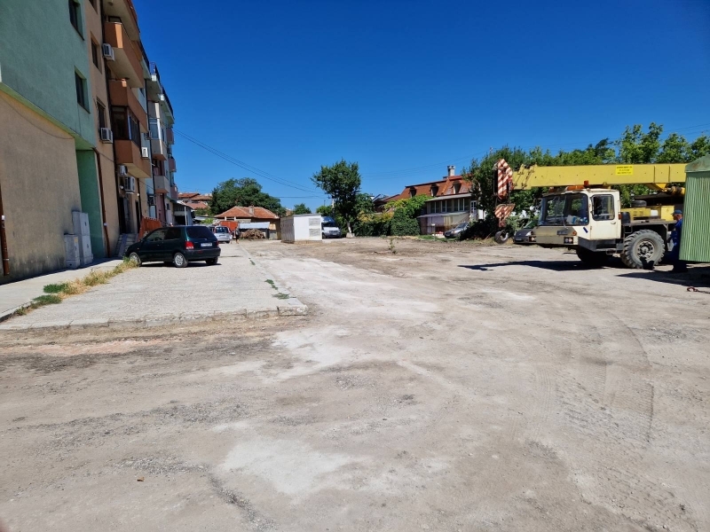 Усилено тече подготовката за изграждането на паркинг в района на пл. „Хан Бъчва“ в Свищов 