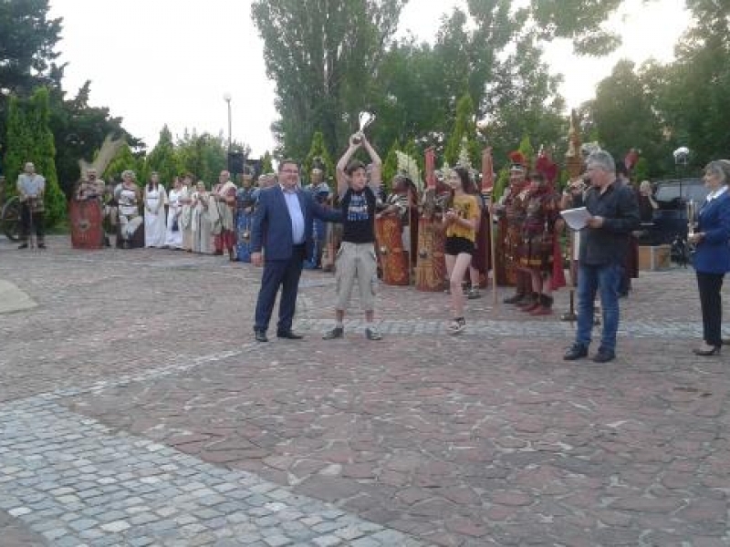 С уникално огнено шоу бе открито  Дванадесетото издание на фестивала „Орел на Дунава”