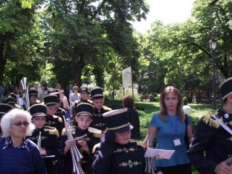 В Свищов се провежда преглед на ученическите духови и фанфарни оркестри и мажоретни състави