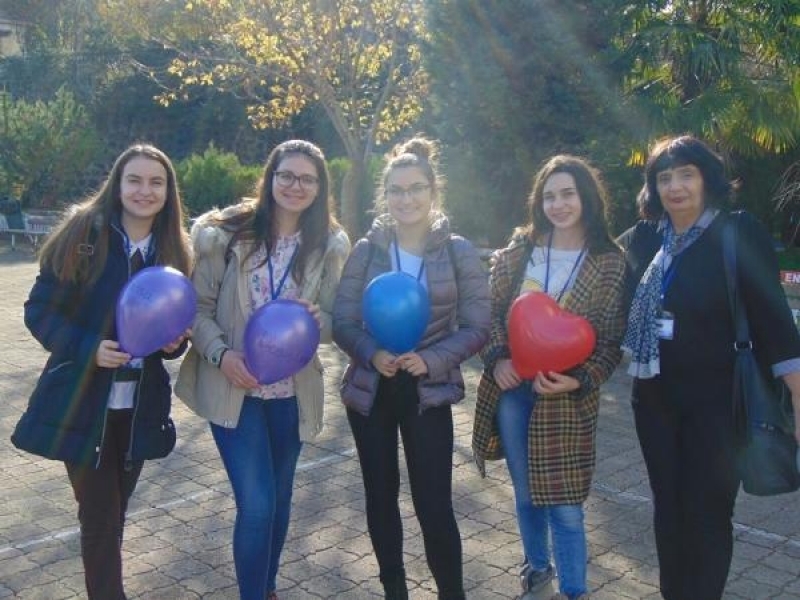 Ученички от СУ „Николай Катранов“ представиха България на международна среща по програма „Еразъм+“