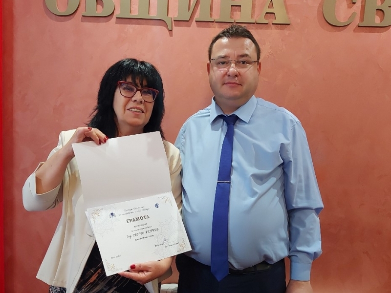 Кметът на Свищов с национален приз от синдикатите на работещите в образованието 