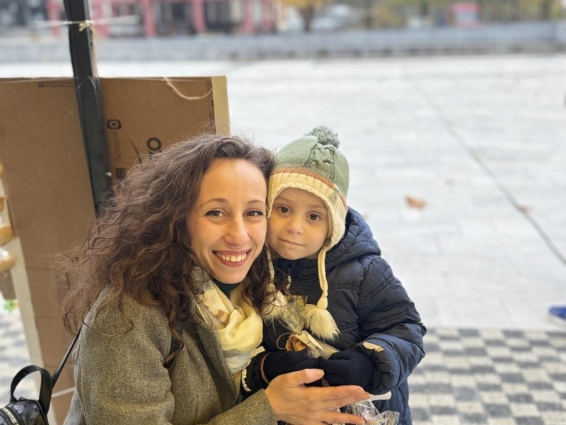 „Вкусът на есента“ озари площад „Алеко“ – с вкус, цветове и доброта за децата на Свищов 