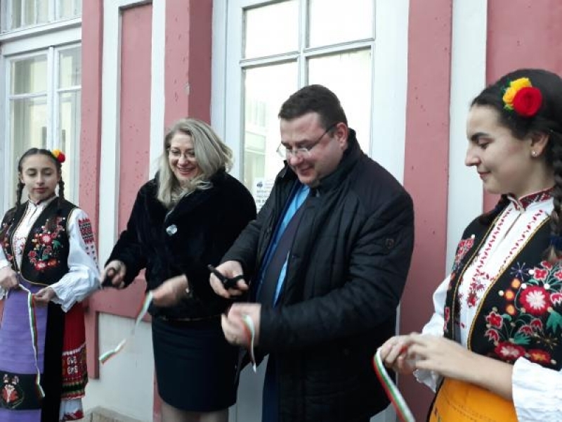 Заместник-министърът на туризма Ирена Георгиева откри Туристически информационен център в Свищов