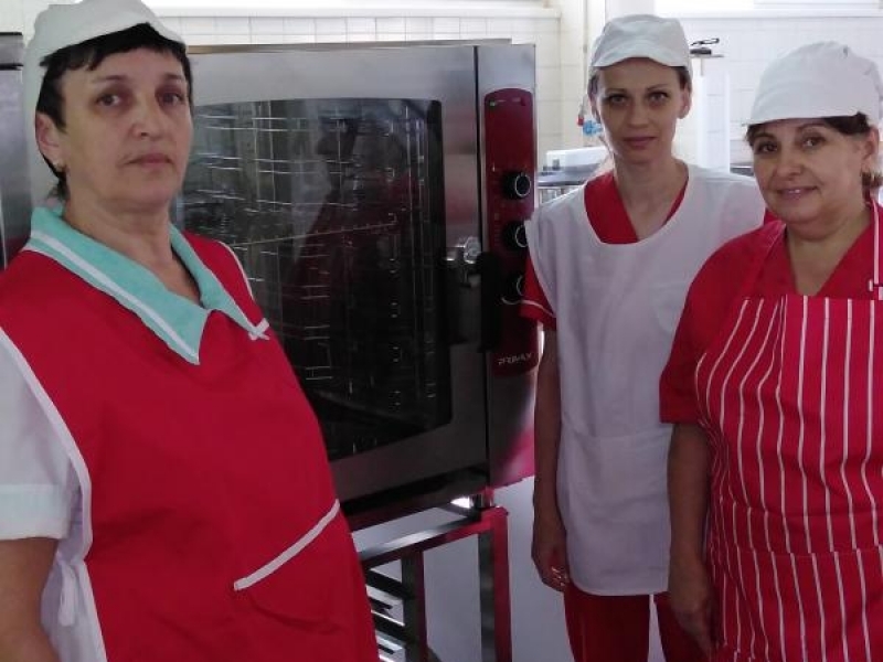 Община Свищов реализира проект за модернизация на кухненското оборудване в Дома за стари хора „Мария Луиза“ 
