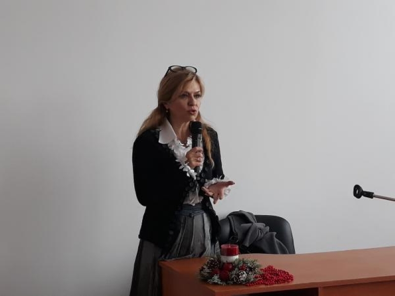 По покана на Център за обществена подкрепа Мадлен Алгафари представи новата си книга в Свищов