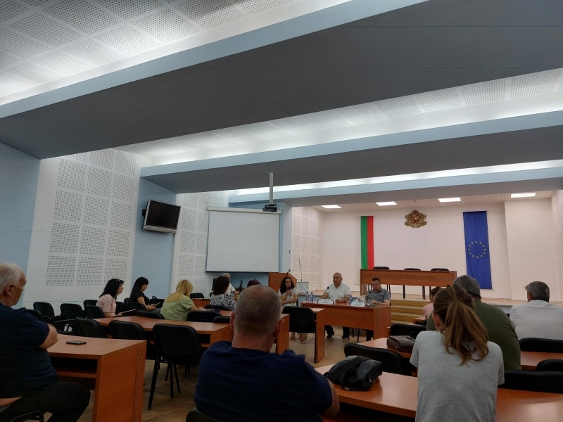 Възможностите за предоставяне на работна ръка в селскостопанския сектор представи вицепрезидентът на Академията на науките на Узбекистан Абдуразак Мирзаев в Свищов 