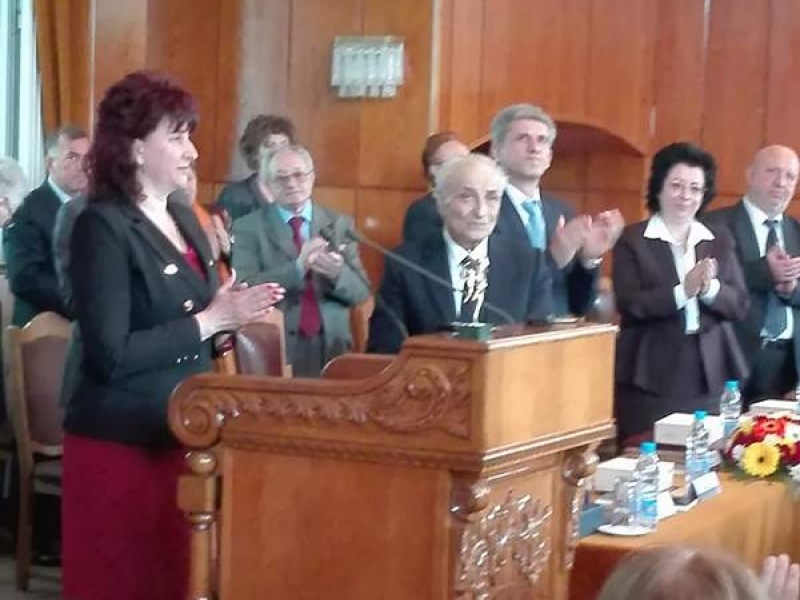 Проф. д-р Делчо Порязов бе удостоен със званието „Почетен гражданин на град Свищов”