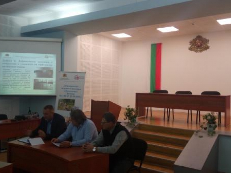 В община Свищов се проведе закриваща пресконференция по Проект „Доброволческа младежка академия за безопасност”