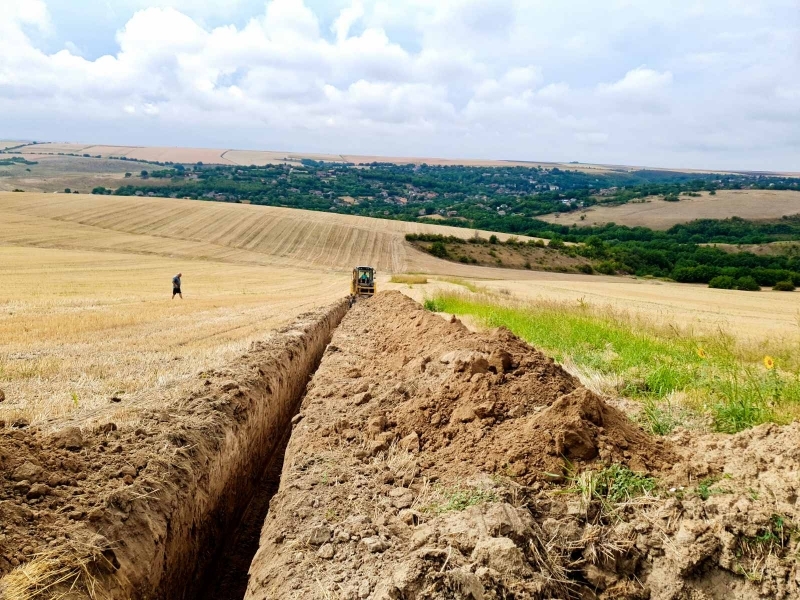 Започна авариен ремонт на хранителния водопровод за село Българско Сливово на стойност 350 000 лева 