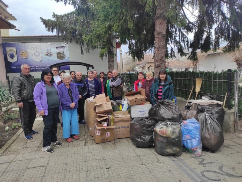 Центърът за пълнолетни лица с деменция в село Овча могила се включи в кампанията „Искам да съм полезен… Рециклирай ме!“ 