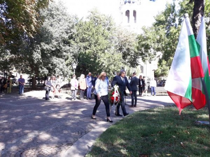 Денят на българската Независимост бе отбелязан днес в Свищов