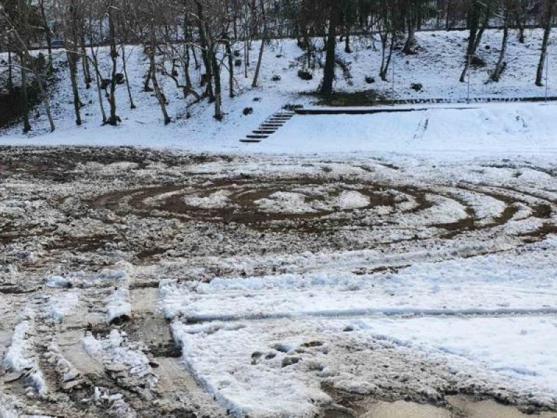 Установени са извършителите на вандалските прояви в местността Паметниците край Свищов