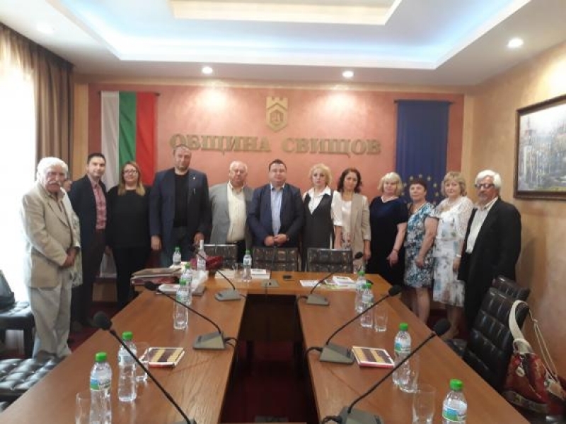 Културни деятели от Русия посетиха Свищов по повод представяне на антологията „Щедрост“ на Иван Антонов