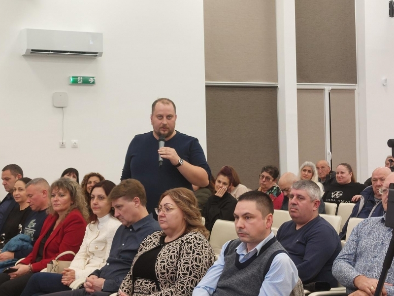 Кметът Генчо Генчев направи своя ежегоден публичен отчет пред жителите на община Свищов 