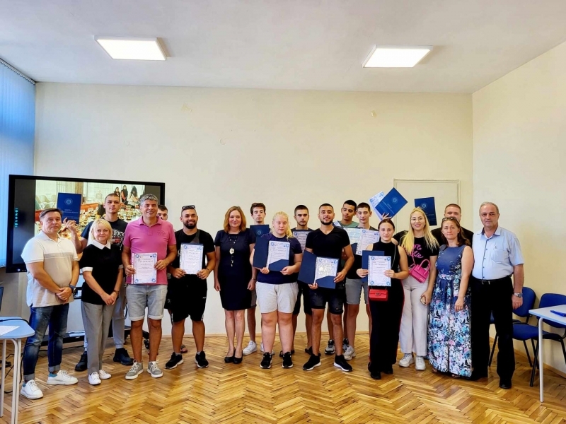 Заключителен семинар по проект реализиран по програма „Еразъм+“ в Свищовска професионална гимназия    
