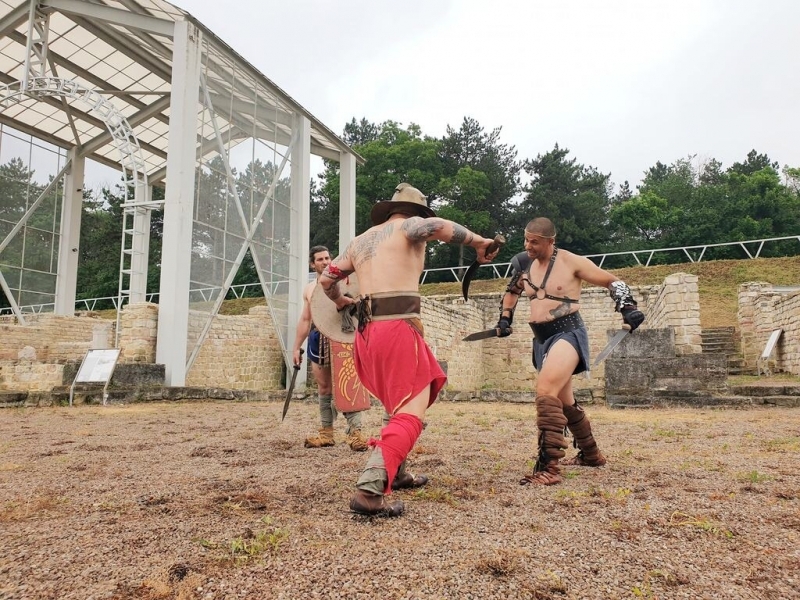 Над 120 реенактори съживиха античната история в римския град Нове край Свищов 