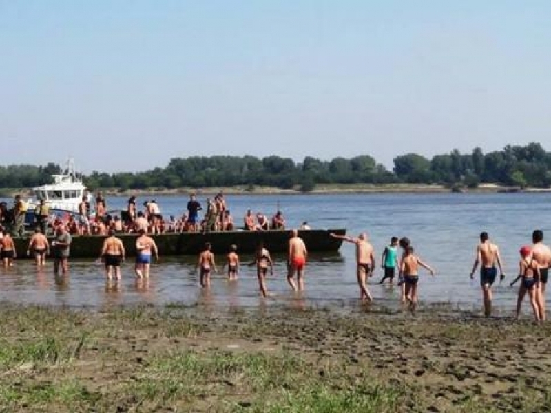 148 души от 9 до 85-годишна възраст преплуваха р.Дунав