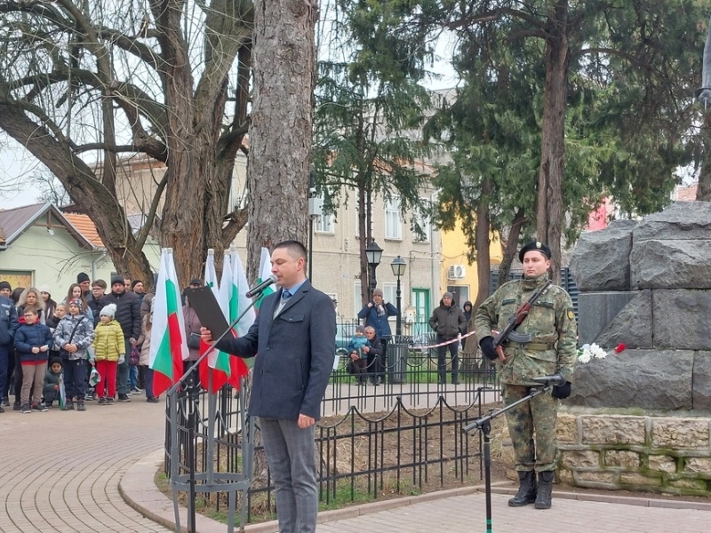 В Свищов беше отбелязан тържествено Националният празник на България – 3 март 