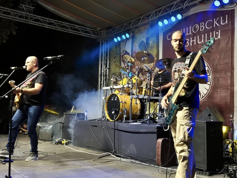 С рок концерт бе даден старт на музикалните вечери на "Свищовски лозници" 2025 