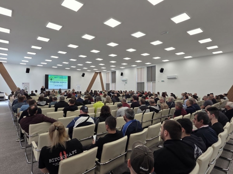 Младежки център - Свищов и Дирекция „Бюро по труда“ - Свищов реализираха съвместна Трудова борса