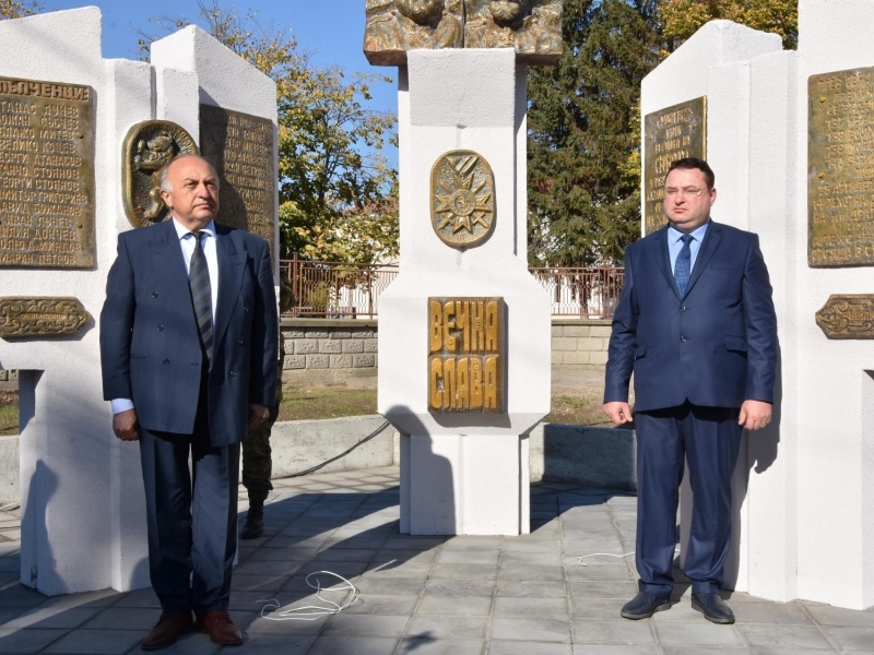 В село Овча могила беше открит и осветен „Паметник на 24 опълченци, загинали в Руско-турската война 1877-1878 г. от с. Овча могила“